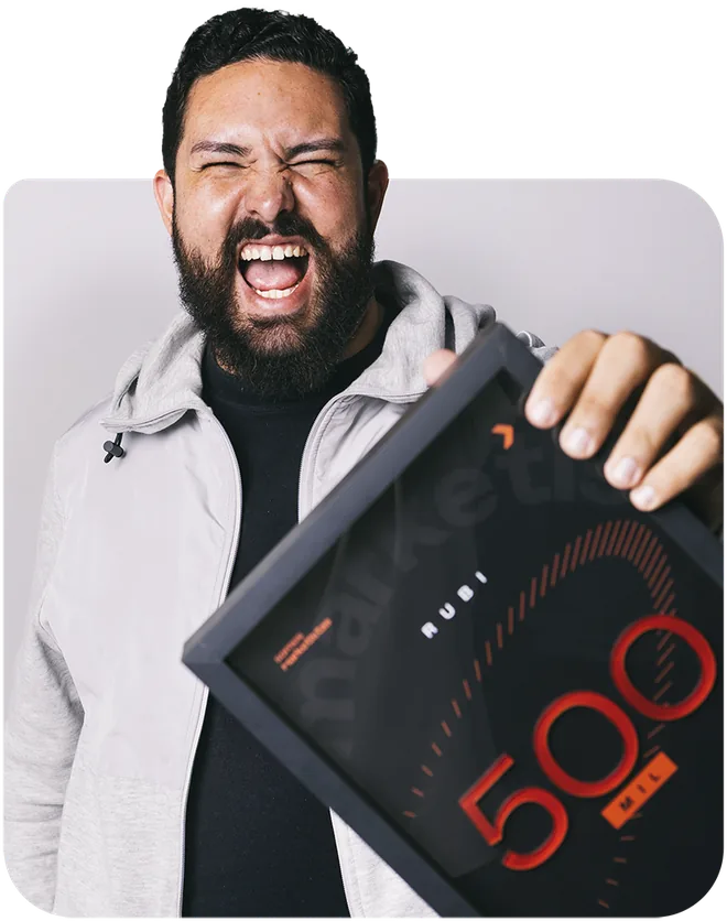 Alexandre com placa de +500 mil faturados