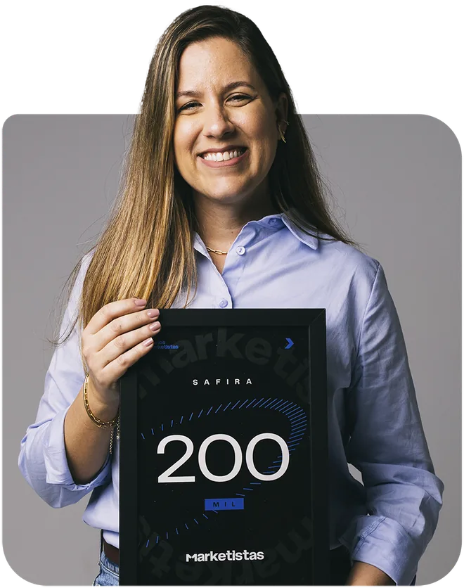 Karen com placa de +200 mil faturados